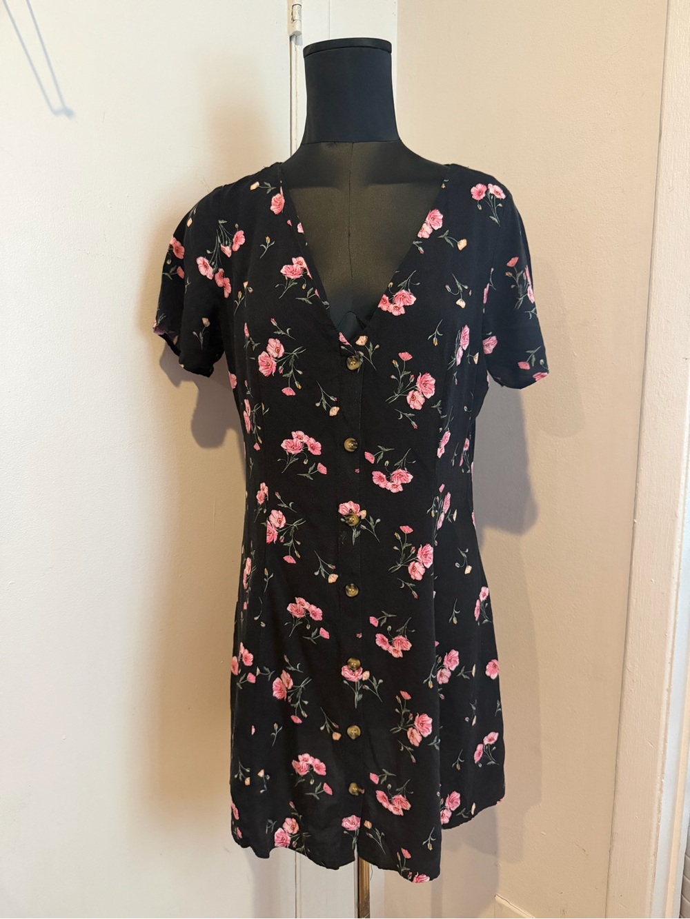 H&M H and M Divided Women's Floral Print button Dress sz US 12 EU 44 black pink